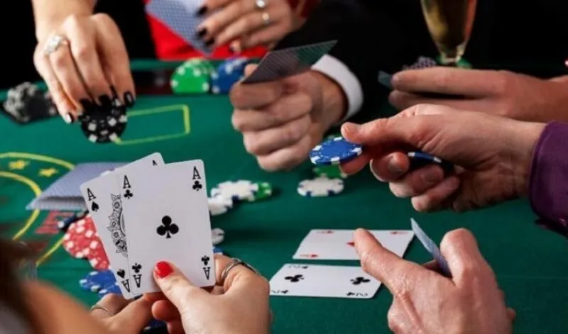 Cược phụ (Side Bets) trong baccarat là gì và cách áp dụng như thế nào?